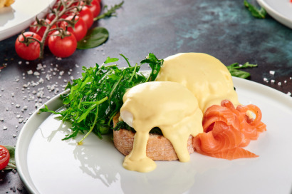 Hollandaise sauce variation