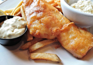 Tartar sauce with capers and egg