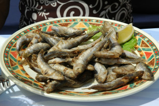 Grilled sardines with thyme