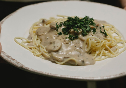 Cream, white wine and mushroom sauce