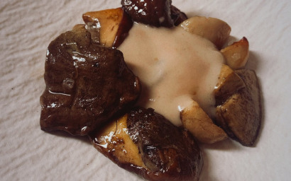 Rich mushroom sauce